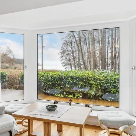 1 Bedroom Cozy In * שוורין