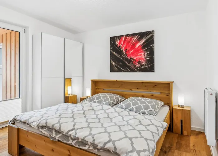 1 Bedroom Cozy In *